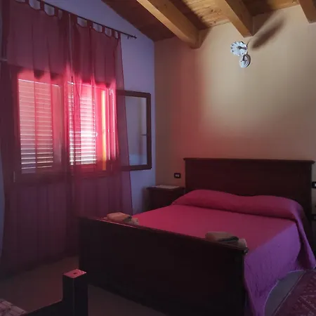 Hotell Il Cardoncello